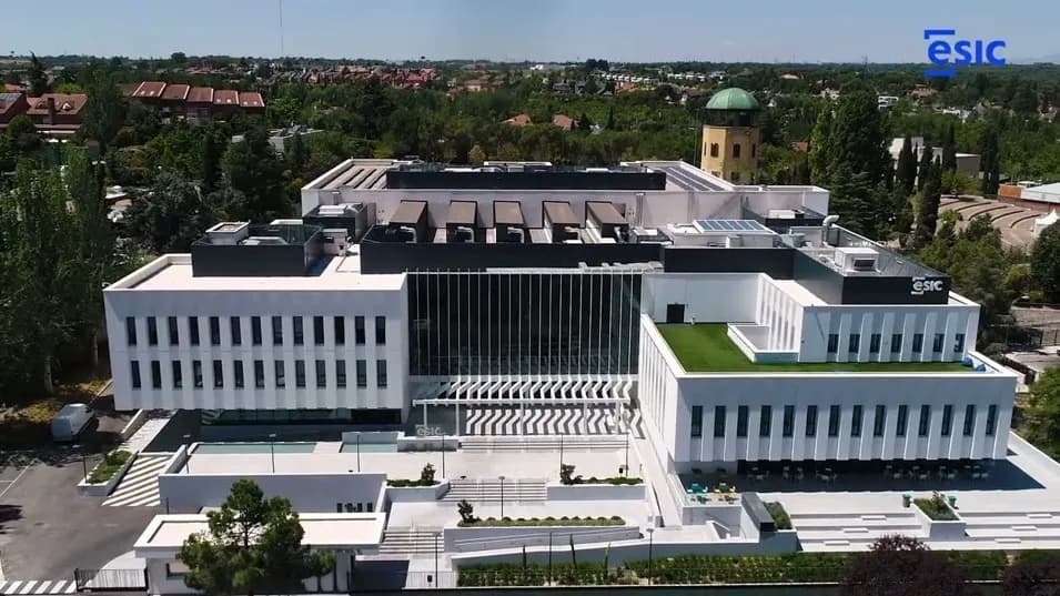 Campus da ESIC Business & Marketing School em Madri, vista aérea