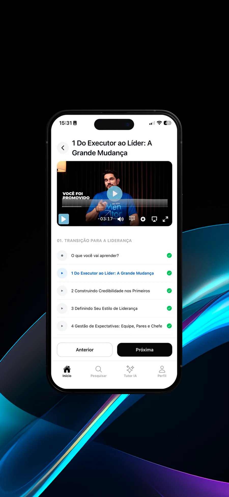 Aula em vídeo abrindo no app Inbix Learning, com a lista de conteúdos do curso abaixo