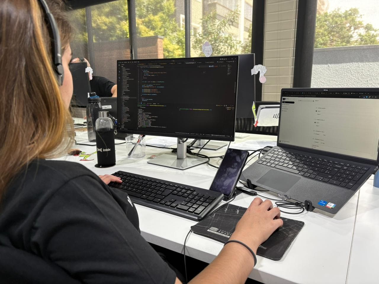 Como integrar feedback em cursos para atualização contínua