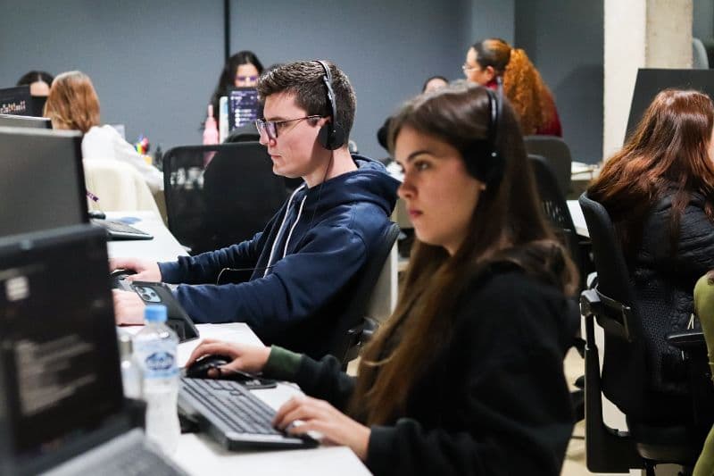 Onboarding de Funcionários: 7 Passos para Engajar Colaboradores em 2026
