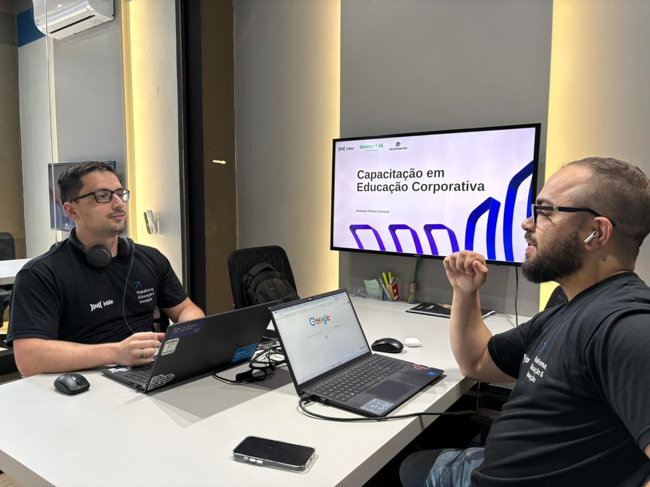 Treinadores ou consultorias: 5 critérios para sua empresa em 2025